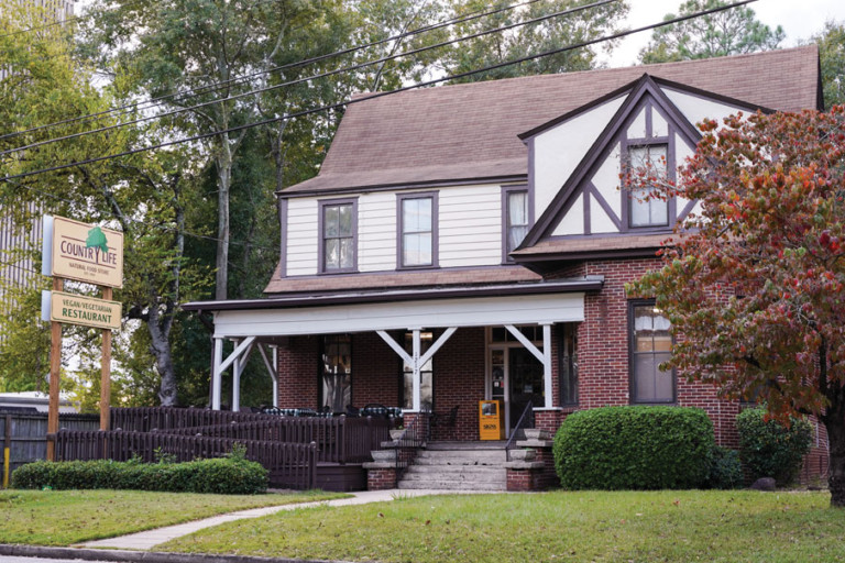 Country Life Natural Food Store and Vegan/Vegetarian Restaurant