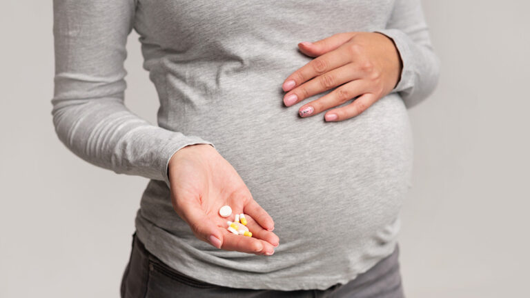 CRN: Supplements Play an Important Role in Prenatal Nutrition